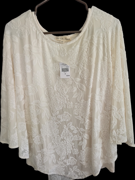 Tops - Women's Catus And Pearl Cream Floral Lace Overlay Top Size Medium NWT